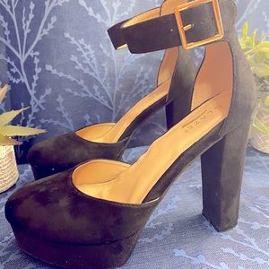 Black Velvet Super High Heels 👠